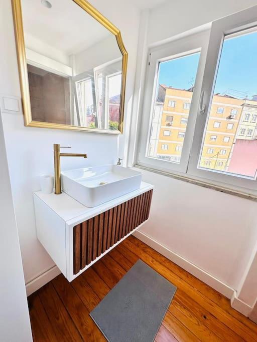 Lisbon City Center Flat For 6 Pp Exterior photo